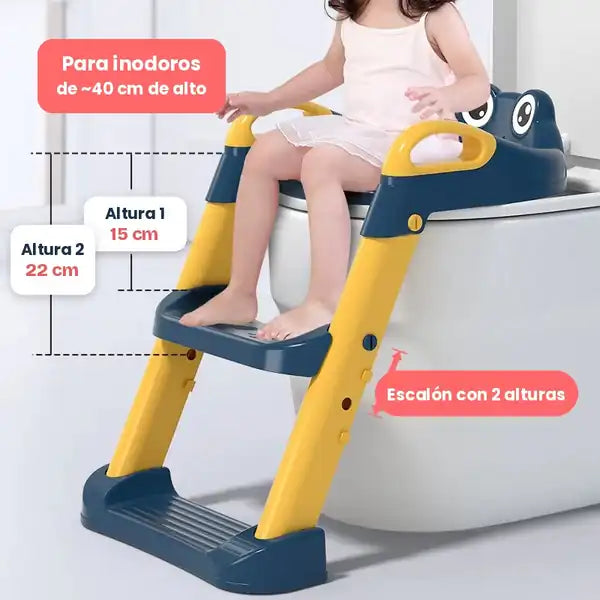 Niña sentada en la escalera entrenadora con escalón de 2 alturas